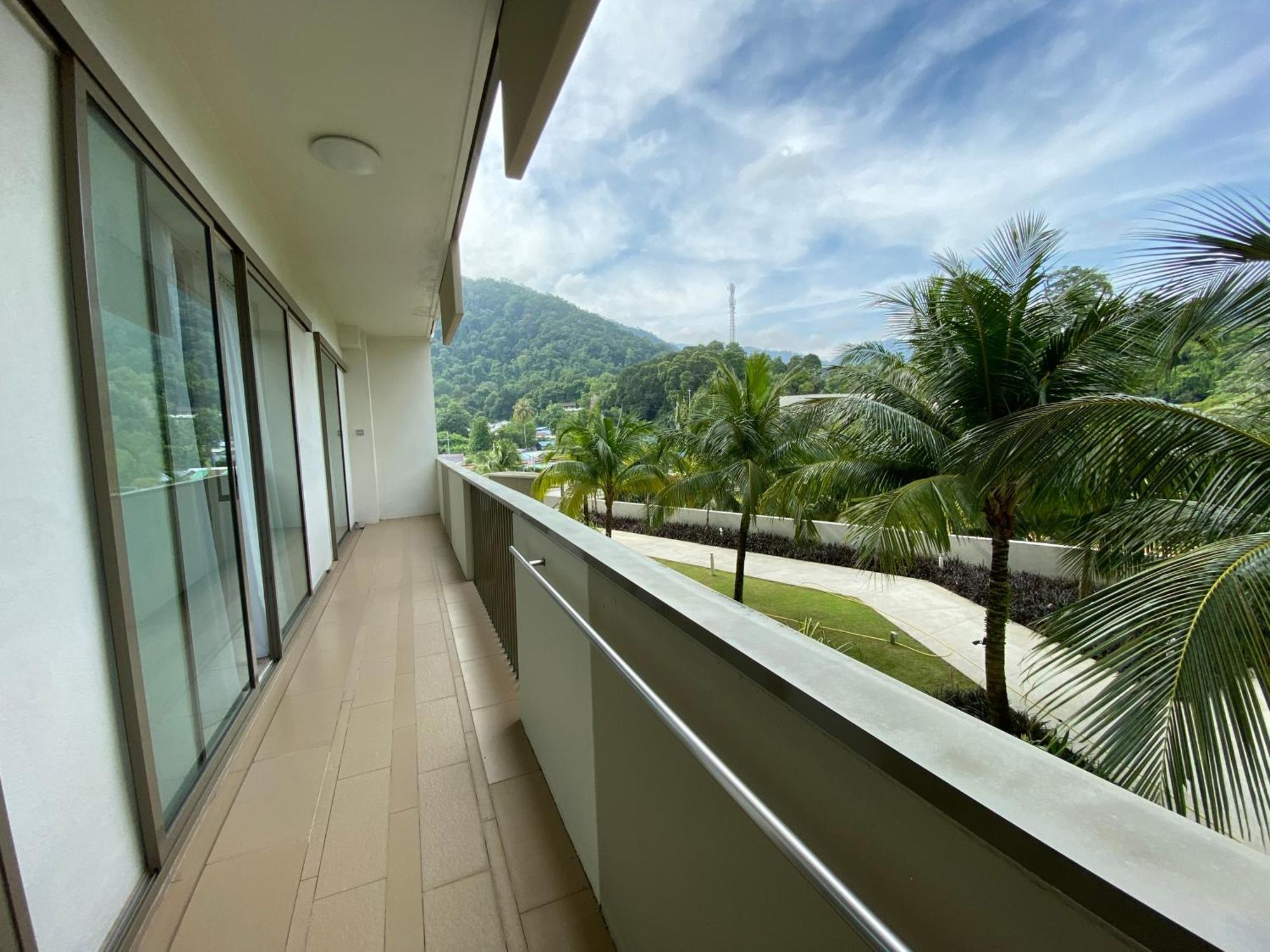 By The Sea @ Cozy Beachfront Home Batu Feringgi Exteriér fotografie